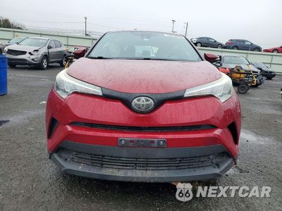 Piąte zdjęcie samochodu w środku: 2018 TOYOTA C-HR XLE VIN:NMTKHMBX5JR038842 - miniatura