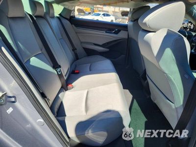 Zdjęcie 10 z 12 samochodu: 2020 HONDA ACCORD LX VIN:1HGCV1F13LA130035 - miniatura