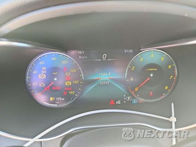 Zdjęcie 9 z 12 samochodu: 2021 MERCEDES-BENZ C 300 VIN:W1KWJ8DB6MG095653 - miniatura