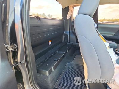 Zdjęcie 10 z 13 samochodu: 2018 TOYOTA TACOMA SR VIN:5TFRX5GN0JX123338 - miniatura