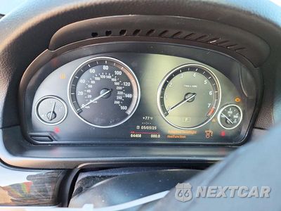 Zdjęcie 9 z 12 samochodu: 2013 BMW 550 XI VIN:WBAFU9C56DDY72527 - miniatura