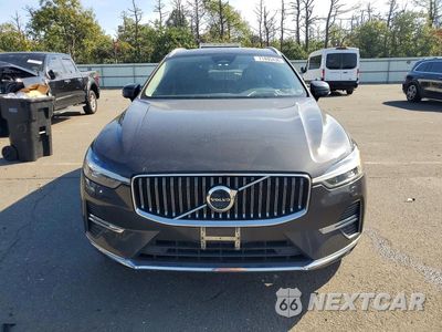 Piąte zdjęcie samochodu w środku: 2022 VOLVO XC60 B5 INSCRIPTION VIN:YV4L12RL8N1074560 - miniatura