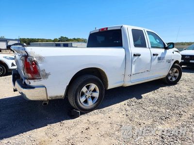 Trzecie zdjęcie samochodu z tyłu: 2021 RAM 1500 CLASSIC TRADESMAN VIN:1C6RR6FT1MS551153 - miniatura