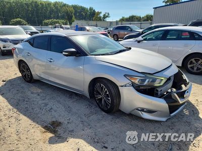 Czwarte zdjęcie samochodu z boku: 2017 NISSAN MAXIMA PLATINUM VIN:1N4AA6AP8HC402042 - miniatura