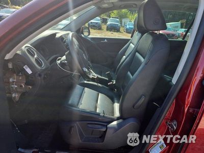 Zdjęcie 7 z 12 samochodu: 2010 VOLKSWAGEN TIGUAN SE VIN:WVGBV7AX6AW002361 - miniatura