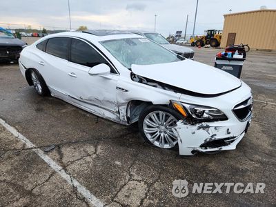 Czwarte zdjęcie samochodu z boku: 2018 BUICK LACROSSE PREMIUM VIN:1G4ZR5SZXJU128046 - miniatura