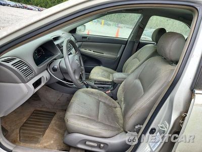 Zdjęcie 7 z 12 samochodu: 2002 TOYOTA CAMRY LE VIN:4T1BE32K92U005201 - miniatura
