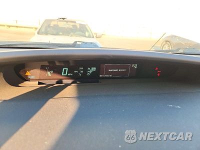 Zdjęcie 9 z 13 samochodu: 2015 TOYOTA PRIUS TWO VIN:JTDKN3DU7F0472732 - miniatura