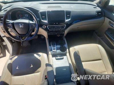 Zdjęcie 8 z 13 samochodu: 2016 HONDA PILOT TOURING VIN:5FNYF5H90GB023341 - miniatura