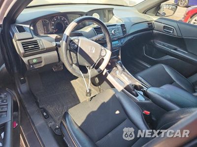 Zdjęcie 8 z 12 samochodu: 2017 HONDA ACCORD SPORT VIN:1HGCR2F50HA274825 - miniatura