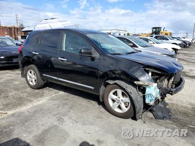 Czwarte zdjęcie samochodu z boku: 2013 NISSAN ROGUE S VIN:JN8AS5MT3DW035882 - miniatura