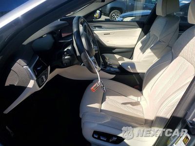 Zdjęcie 7 z 12 samochodu: 2021 BMW M550XI VIN:WBA13BK03MCG04585 - miniatura