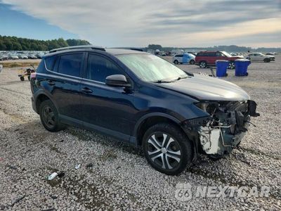 Czwarte zdjęcie samochodu z boku: 2018 TOYOTA RAV4 LE VIN:JTMZFREV5JJ750617 - miniatura