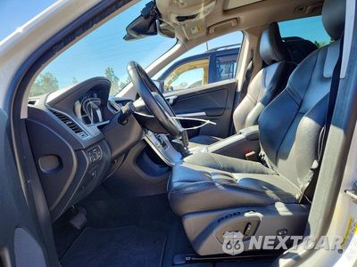 Zdjęcie 7 z 14 samochodu: 2017 VOLVO XC60 T5 DYNAMIC VIN:YV440MDR7H2225143 - miniatura