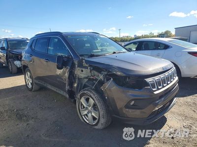 Czwarte zdjęcie samochodu z boku: 2022 JEEP COMPASS LATITUDE VIN:3C4NJDBBXNT124859 - miniatura