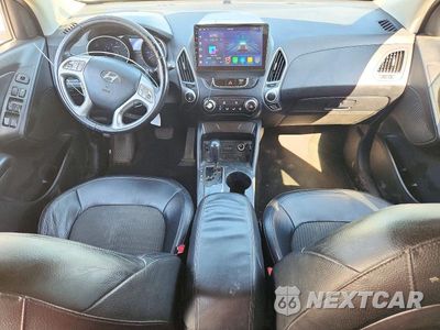 Zdjęcie 8 z 12 samochodu: 2011 HYUNDAI TUCSON GLS VIN:KM8JU3AC3BU151067 - miniatura