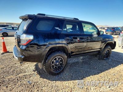 Trzecie zdjęcie samochodu z tyłu: 2018 TOYOTA 4RUNNER TRD OFF-ROAD PREMIUM VIN:JTEBU5JR3J5517770 - miniatura