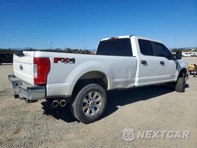Trzecie zdjęcie samochodu z tyłu: 2017 FORD F250 SUPER DUTY VIN:1FT7W2BT4HED77171 - miniatura