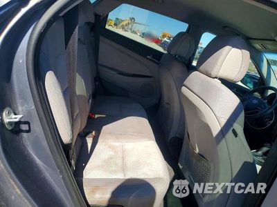 Zdjęcie 11 z 13 samochodu: 2016 HYUNDAI TUCSON SE VIN:KM8J3CA47GU130290 - miniatura