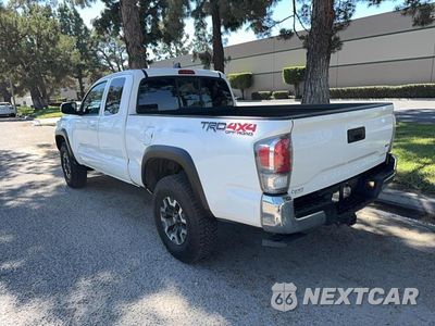 Trzecie zdjęcie samochodu z tyłu: 2023 TOYOTA TACOMA TRD OFF-ROAD VIN:3TYSZ5AN1PT178498 - miniatura