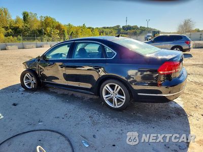 Drugie zdjęcie samochodu z przodu: 2015 VOLKSWAGEN PASSAT SE VIN:1VWBT7A31FC063226 - miniatura