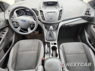 Zdjęcie 8 z 13 samochodu: 2013 FORD ESCAPE S VIN:1FMCU0F72DUA86394 - miniatura