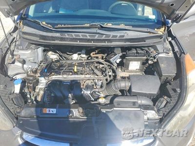 Zdjęcie 11 z 12 samochodu: 2013 HYUNDAI ELANTRA GLS VIN:5NPDH4AE2DH262042 - miniatura