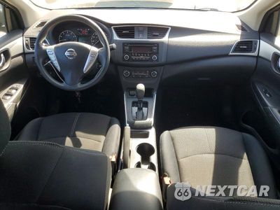 Zdjęcie 8 z 12 samochodu: 2017 NISSAN SENTRA S VIN:3N1AB7AP9HY406379 - miniatura