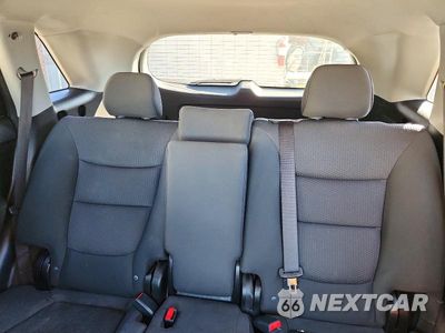 Zdjęcie 10 z 13 samochodu: 2013 KIA SORENTO LX VIN:5XYKT3A15DG313747 - miniatura