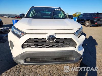 Piąte zdjęcie samochodu w środku: 2019 TOYOTA RAV4 LE VIN:2T3F1RFV3KC048865 - miniatura
