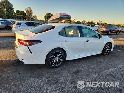 Trzecie zdjęcie samochodu z tyłu: 2023 TOYOTA CAMRY SE VIN:4T1G11AKXPU825947 - miniatura