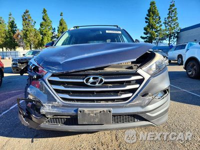 Piąte zdjęcie samochodu w środku: 2017 HYUNDAI TUCSON SE VIN:KM8J33A49HU593453 - miniatura