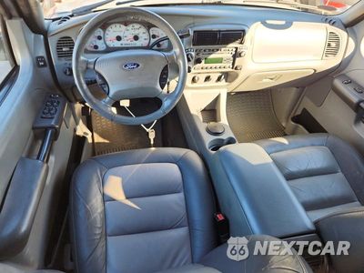 Zdjęcie 8 z 12 samochodu: 2003 FORD EXPLORER SPORT TRAC VIN:1FMZU77E33UC31635 - miniatura
