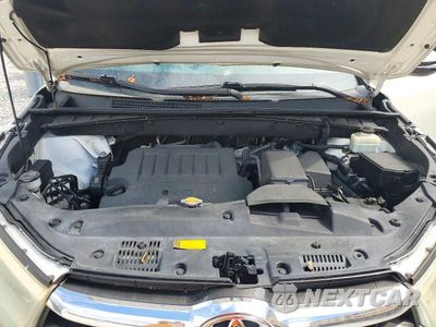 Zdjęcie 12 z 13 samochodu: 2015 TOYOTA HIGHLANDER LE PLUS VIN:5TDZKRFHXFS102303 - miniatura