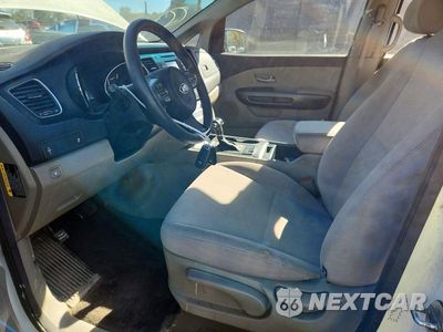 Zdjęcie 7 z 13 samochodu: 2016 KIA SEDONA L VIN:KNDMA5C14G6149728 - miniatura