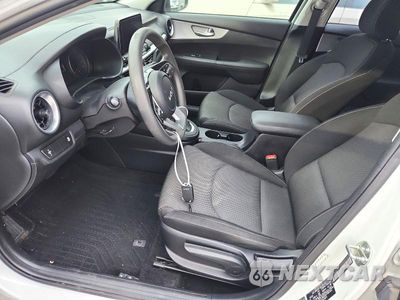 Zdjęcie 7 z 12 samochodu: 2023 KIA FORTE LXS VIN:3KPF24AD9PE673075 - miniatura
