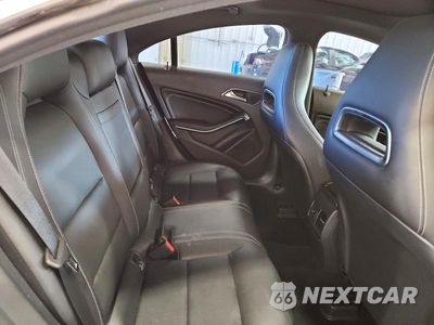 Zdjęcie 10 z 12 samochodu: 2018 MERCEDES-BENZ CLA 250 VIN:WDDSJ4EB2JN514465 - miniatura