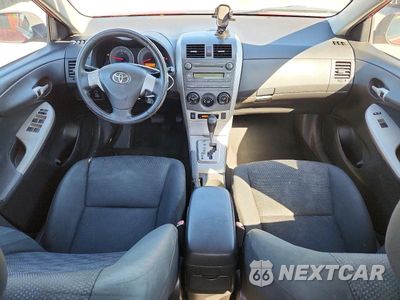 Zdjęcie 8 z 12 samochodu: 2010 TOYOTA COROLLA BASE VIN:1NXBU4EE5AZ339500 - miniatura