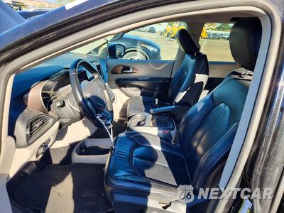 Zdjęcie 7 z 13 samochodu: 2017 CHRYSLER PACIFICA TOURING L VIN:2C4RC1BG7HR532782 - miniatura