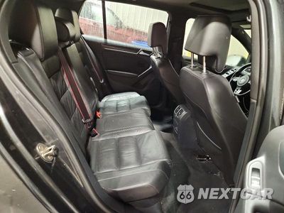 Zdjęcie 10 z 12 samochodu: 2013 VOLKSWAGEN GTI VIN:WVWGD7AJ1DW137776 - miniatura