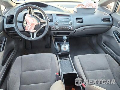 Zdjęcie 8 z 12 samochodu: 2010 HONDA CIVIC VP VIN:19XFA1F36AE068195 - miniatura