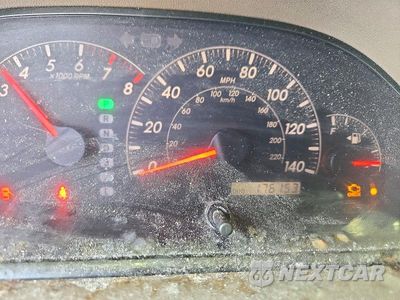 Zdjęcie 9 z 13 samochodu: 2005 TOYOTA CAMRY LE VIN:4T1BE32K05U623589 - miniatura