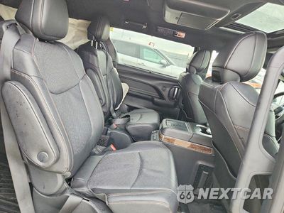 Zdjęcie 11 z 13 samochodu: 2025 TOYOTA SIENNA PLATINUM 7-PASSENGER VIN:5TDESKFC8SS225098 - miniatura