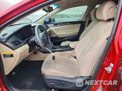 Zdjęcie 7 z 12 samochodu: 2017 HYUNDAI SONATA SPORT VIN:5NPE34AF0HH581232 - miniatura