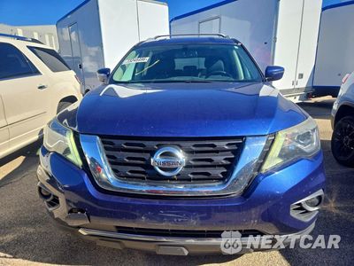 Piąte zdjęcie samochodu w środku: 2017 NISSAN PATHFINDER SV VIN:5N1DR2MMXHC626600 - miniatura