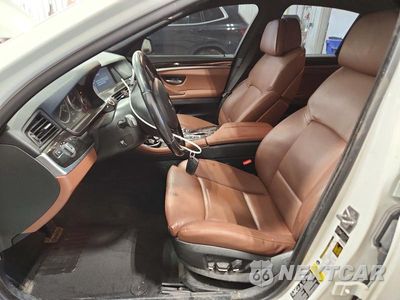 Zdjęcie 7 z 12 samochodu: 2011 BMW 535 XI VIN:WBAFU7C58BC878546 - miniatura