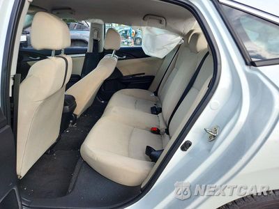 Zdjęcie 10 z 12 samochodu: 2018 HONDA CIVIC LX VIN:19XFC2F50JE203799 - miniatura