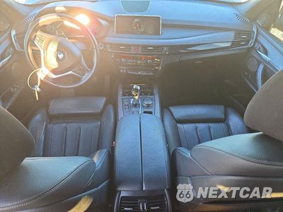 Zdjęcie 8 z 13 samochodu: 2017 BMW X5 SDRIVE35I VIN:5UXKR2C34H0X06737 - miniatura