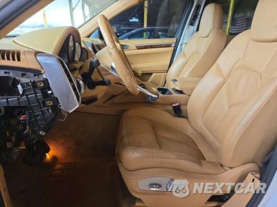 Zdjęcie 7 z 13 samochodu: 2012 PORSCHE CAYENNE VIN:WP1AA2A27CLA06408 - miniatura