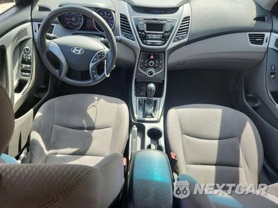 Zdjęcie 8 z 12 samochodu: 2016 HYUNDAI ELANTRA SE VIN:5NPDH4AE5GH752575 - miniatura